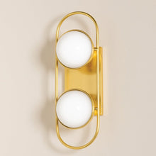 Load image into Gallery viewer, Amy Bath Vanity Light in Detail.