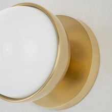 Load image into Gallery viewer, Amy Bath Vanity Light in Detail.