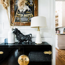 Load image into Gallery viewer, Jen Table Lamp in living room.