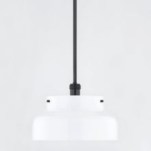 Load image into Gallery viewer, Luella Pendant Light in Detail.