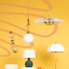 Load image into Gallery viewer, Madeline LED Pendant Light in Detail.