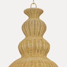 Load image into Gallery viewer, Mayla Pendant Light in Detail.