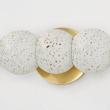 Load image into Gallery viewer, Paola Wall Light in Detail.