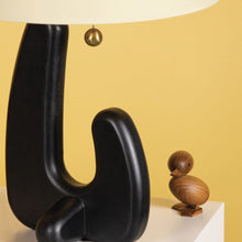 Load image into Gallery viewer, Regina Table Lamp in Detail.