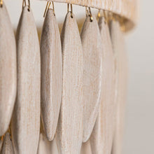 Load image into Gallery viewer, Tiffany Chandelier in Detail.