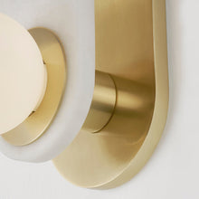 Load image into Gallery viewer, Zora Bath Vanity Light in Detail.