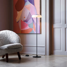 Load image into Gallery viewer, Blossi LED Floor Lamp in living room.