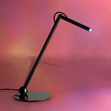 Load image into Gallery viewer, Calamaio LED Table Lamp in Detail.