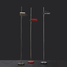 Load image into Gallery viewer, Colombo LED Floor Lamp in Detail.