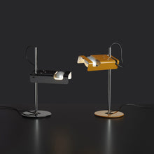 Load image into Gallery viewer, Spider Table Lamp in Detail.