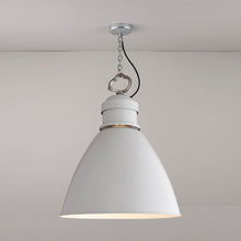 Load image into Gallery viewer, 7380 Pendant Light in Detail.
