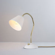 Load image into Gallery viewer, Alma Table Lamp in Detail.