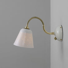 Load image into Gallery viewer, Alma Wall Light in Detail.