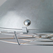 Load image into Gallery viewer, Cargo Cluster Pendant Light in Detail.