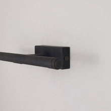 Load image into Gallery viewer, Cooper LED Picture Light in Detail.