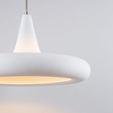 Load image into Gallery viewer, Drop Three Pendant Light in Detail.