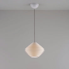 Load image into Gallery viewer, Fin Horizontal Pendant Light in Detail.