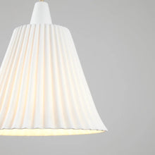 Load image into Gallery viewer, Hector Pleat Pendant Light in Detail.