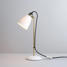 Load image into Gallery viewer, Hector Table Lamp in Detail.