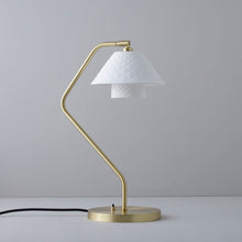 Load image into Gallery viewer, Oxford Desk Lamp in Detail.