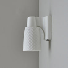 Load image into Gallery viewer, Oxford Wall Light in Detail.