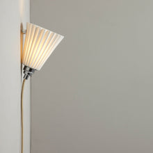Load image into Gallery viewer, Portable Pleat Wall Light in Detail.