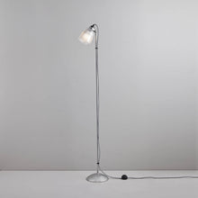 Load image into Gallery viewer, Primo Floor Lamp in Detail.