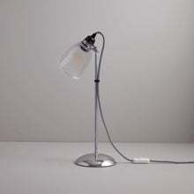 Load image into Gallery viewer, Primo Table Lamp in Detail.