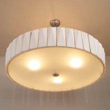 Load image into Gallery viewer, Shard Chandelier in Detail.