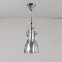 Load image into Gallery viewer, Stirrup Pendant Light in Detail.