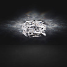 Load image into Gallery viewer, Hielo LED Recessed Light in Detail.