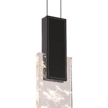 Load image into Gallery viewer, Tryst LED Pendant Light in Detail.