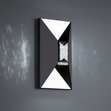 Load image into Gallery viewer, Vida Outdoor LED Wall Light in Detail.