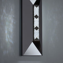 Load image into Gallery viewer, Vida Outdoor LED Wall Light in Detail.