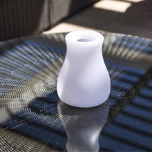 Load image into Gallery viewer, Olio Bluetooth Outdoor LED Table Lamp in Detail.