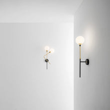 Load image into Gallery viewer, Galassia Wall Light in Detail.
