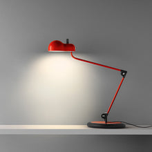 Load image into Gallery viewer, Topo Table Lamp in Detail.