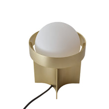 Load image into Gallery viewer, Loop Table Lamp in Gold (Large).