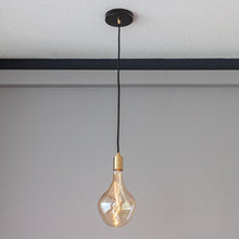 Load image into Gallery viewer, Voronoi II Pendant Light in Detail.
