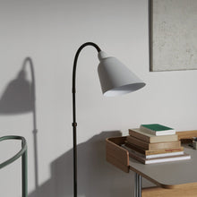 Load image into Gallery viewer, Bellevue AJ7 Floor Lamp in living room.
