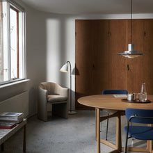 Load image into Gallery viewer, Bellevue AJ7 Floor Lamp in living room.