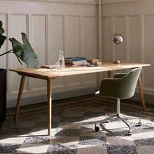 Load image into Gallery viewer, Flowerpot VP3 Table Lamp in office.
