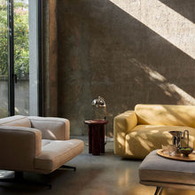 Load image into Gallery viewer, Flowerpot VP4 Table Lamp in living room.