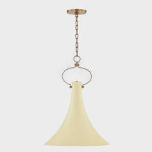 Load image into Gallery viewer, Radcliff Pendant Light in Detail.