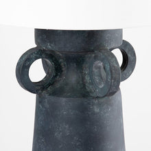Load image into Gallery viewer, Santa Cruz Table Lamp in Detail.