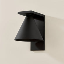 Load image into Gallery viewer, Sean Outdoor Wall Light in Detail.