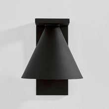 Load image into Gallery viewer, Sean Outdoor Wall Light in Detail.