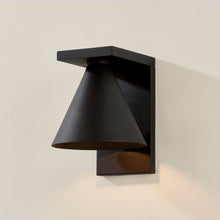 Load image into Gallery viewer, Sean Outdoor Wall Light in Detail.