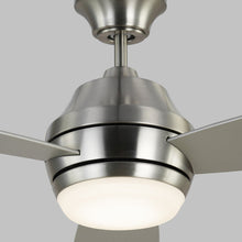 Load image into Gallery viewer, Ikon Outdoor LED Ceiling Fan in Detail.