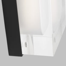 Load image into Gallery viewer, Milley LED Wall Light in Detail.